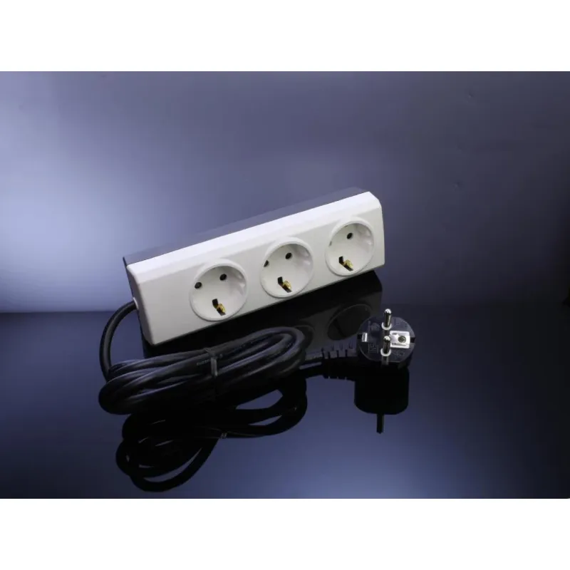 SK 3 Lubang ( Child Protection + Kabel 3 m )